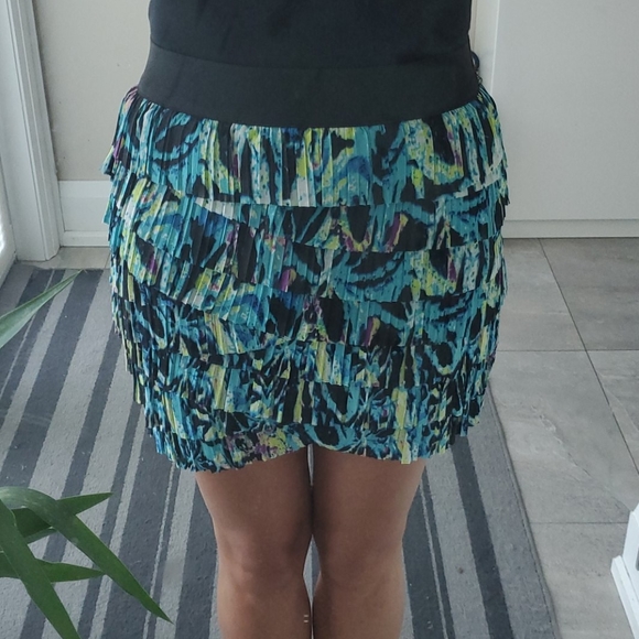 Pleated mini skirt - Picture 4 of 4